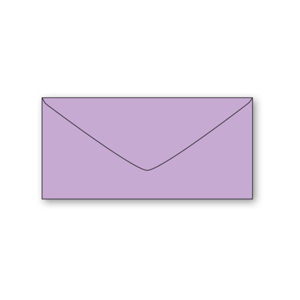 Kuvert, E65, av antikrandat (strukturerat), syrafritt och arkivbeständigt papper. Ytvikt: 110g, Mått: 220x110 mm, 5-pack. Passar till A65 kort samt ett A4 som är vikt två gånger. Ljuslila